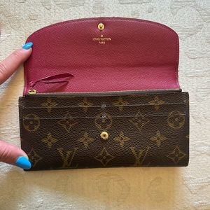 Louis Vuitton Emilie Wallet
